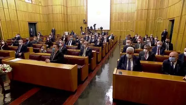 Bahçeli: 'Başkalarının evlatlarını siyasal ihtirasları için kavgaya yönlendirenler kirli zihniyetlerdir' Bahçeli: 'Başkalarının evlatlarını siyasal ihtirasları için kavgaya yönlendirenler kirli zihniyetlerdir'