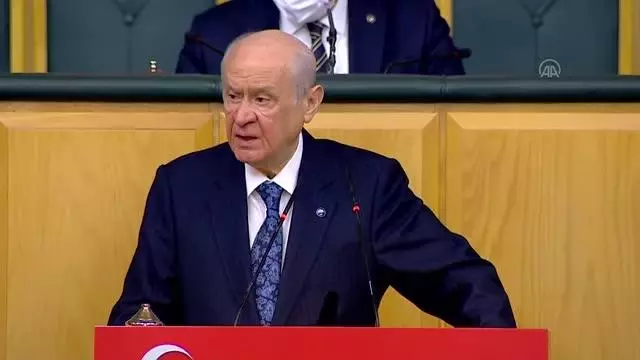 Bahçeli: 'Başkalarının evlatlarını siyasal ihtirasları için kavgaya yönlendirenler kirli zihniyetlerdir' Bahçeli: 'Başkalarının evlatlarını siyasal ihtirasları için kavgaya yönlendirenler kirli zihniyetlerdir'
