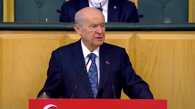 Bahçeli: 'Sevgili gençler, hiçbirinizi kaybedemeyiz' Bahçeli: 'Sevgili gençler, hiçbirinizi kaybedemeyiz'