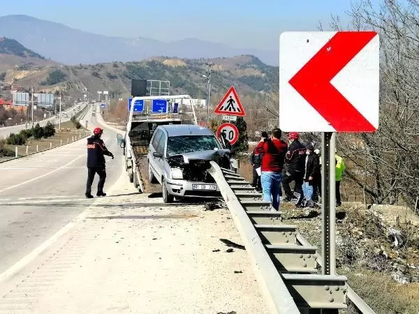 Bariyer ok gibi saplandı Bariyer ok gibi saplandı
