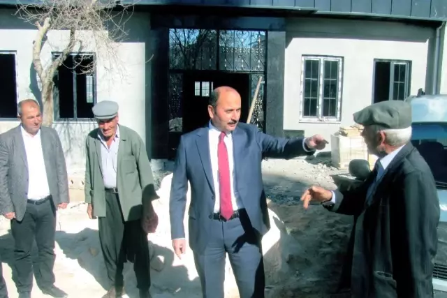 Başkan Doğru, Esentepe Sosyal Tesis inşaatını inceledi Başkan Doğru, Esentepe Sosyal Tesis inşaatını inceledi