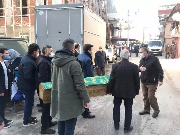 Beton mikserinin çarptığı 4 yaşındaki Zeynep Meryem yaşamını yitirdi Beton mikserinin çarptığı 4 yaşındaki Zeynep Meryem yaşamını yitirdi