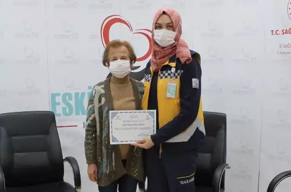 Son dakika haberleri... Beyin kamasına bağlı inme inen emekli öğretmen, 7 dakikada hastaneye yetiştirilerek, hayata döndürüldü Son dakika haberleri... Beyin kamasına bağlı inme inen emekli öğretmen, 7 dakikada hastaneye yetiştirilerek, hayata döndürüldü