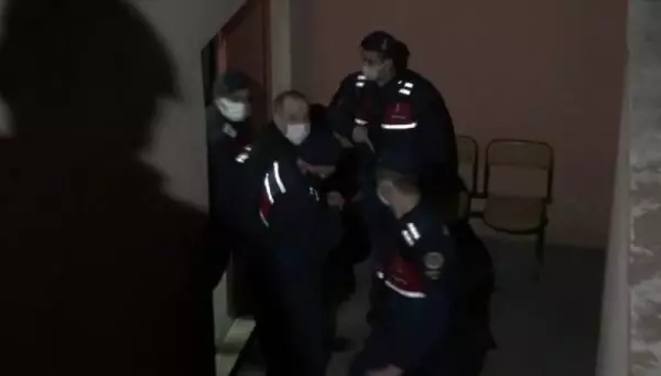 Son dakika haber... Boşandığı eşini öldürmekten yargılanan zanlı: Pişmanım, eşimi çok seviyordum Son dakika haber... Boşandığı eşini öldürmekten yargılanan zanlı: Pişmanım, eşimi çok seviyordum