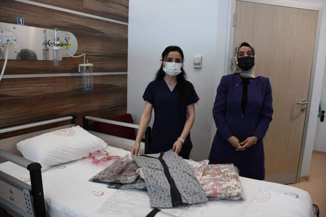 Çorum'da şiddet gören hemşire, zanlıyı 200 hastaya pijama alması karşılığında affetti Çorum'da şiddet gören hemşire, zanlıyı 200 hastaya pijama alması karşılığında affetti