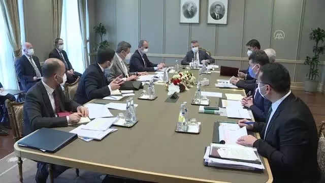 Son dakika haberi | Cumhurbaşkanı Yardımcısı Oktay, bakanlar Abdulhamit Gül, Murat Kurum ile TOBB Başkanı Hisarcıklıoğlu'nu kabul etti Son dakika haberi | Cumhurbaşkanı Yardımcısı Oktay, bakanlar Abdulhamit Gül, Murat Kurum ile TOBB Başkanı Hisarcıklıoğlu'nu kabul etti