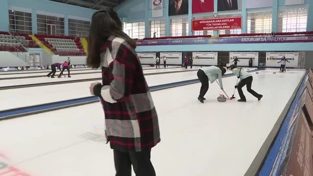 Curling Süper Lig müsabakaları başladı