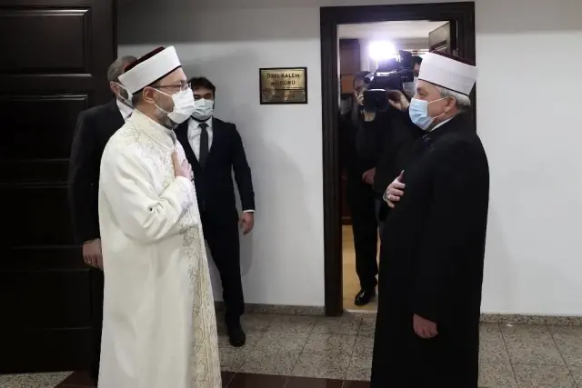 Diyanet İşleri Başkanı Erbaş, Kuzey Makedonya İslam Birliği Başkanı Fetahu'yu kabul etti Diyanet İşleri Başkanı Erbaş, Kuzey Makedonya İslam Birliği Başkanı Fetahu'yu kabul etti