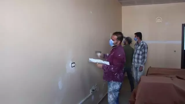 Son dakika haberleri! Diyarbakırlı iki usta sağlık çalışanlarına destek için Karlıova Devlet Hastanesini ücretsiz boyadı Son dakika haberleri! Diyarbakırlı iki usta sağlık çalışanlarına destek için Karlıova Devlet Hastanesini ücretsiz boyadı