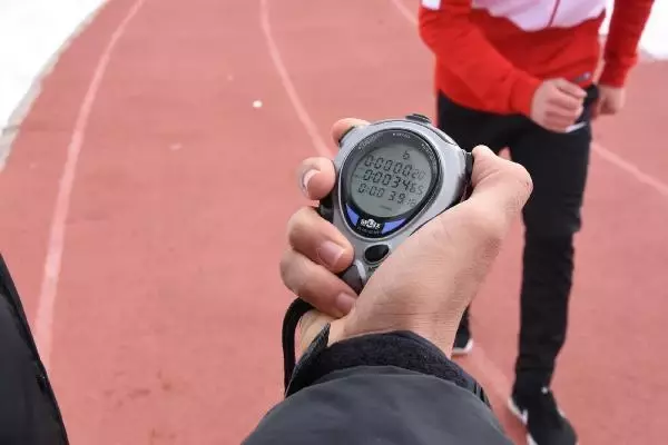 Dubai'de Türkiye rekoru kıran Türker'in hedefi Tokyo Olimpiyatları Dubai'de Türkiye rekoru kıran Türker'in hedefi Tokyo Olimpiyatları