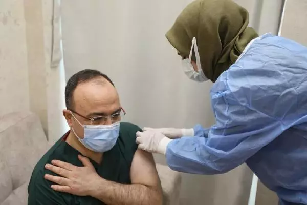 Son dakika haber... Elazığ Valisi Erkaya Yırık, koronavirüs aşısı oldu Son dakika haber... Elazığ Valisi Erkaya Yırık, koronavirüs aşısı oldu
