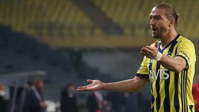 Fenerbahçe will warn Caner Erkin for his reaction to leaving the game