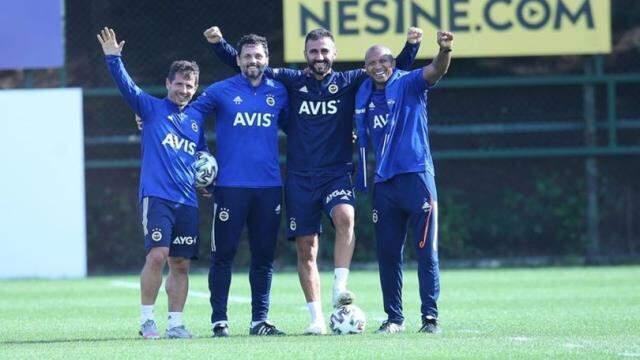 There are differences of opinion between Coach Erol Bulut and Sportive Director Emre Belözoğlu in Fenerbahçe