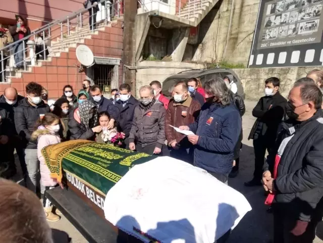 ZONGULDAK - AA Zonguldak muhabiri Ferdi Akıllı son yolculuğuna uğurlandı ZONGULDAK - AA Zonguldak muhabiri Ferdi Akıllı son yolculuğuna uğurlandı