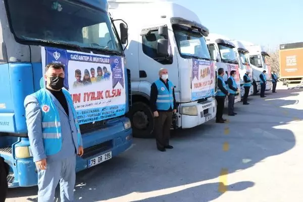 Son dakika... Gaziantep'ten, Suriye'ye 4 TIR yardım gönderildi Son dakika... Gaziantep'ten, Suriye'ye 4 TIR yardım gönderildi