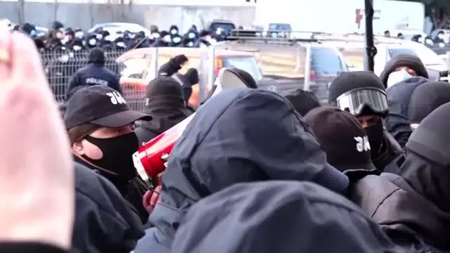 Son dakika haberleri! Gürcistan'da ana muhalefet lideri, yüzlerce polisin katıldığı operasyonla gözaltına alındı (3) Son dakika haberleri! Gürcistan'da ana muhalefet lideri, yüzlerce polisin katıldığı operasyonla gözaltına alındı (3)