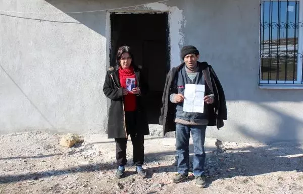İki gün arayla ortadan kaybolan Gülsüm ve Sevda kardeşlerden haber alınamıyor İki gün arayla ortadan kaybolan Gülsüm ve Sevda kardeşlerden haber alınamıyor
