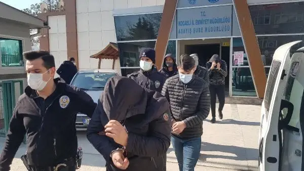 Son dakika haber! İnternetten, konteyner yalanıyla 600 bin lira dolandırdılar Son dakika haber! İnternetten, konteyner yalanıyla 600 bin lira dolandırdılar