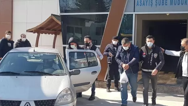 Son dakika haber! İnternetten, konteyner yalanıyla 600 bin lira dolandırdılar Son dakika haber! İnternetten, konteyner yalanıyla 600 bin lira dolandırdılar