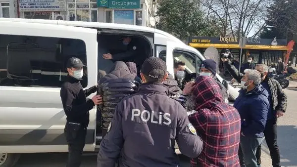 Son dakika haber! İnternetten, konteyner yalanıyla 600 bin lira dolandırdılar Son dakika haber! İnternetten, konteyner yalanıyla 600 bin lira dolandırdılar