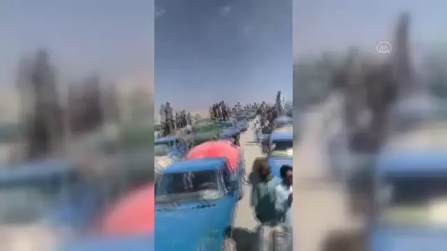 Son dakika haber | İran'ın Pakistan sınırında gösteri yapan kaçakçılara yönelik müdahalede 10 kişi öldü, 5 kişi yaralandı Son dakika haber | İran'ın Pakistan sınırında gösteri yapan kaçakçılara yönelik müdahalede 10 kişi öldü, 5 kişi yaralandı