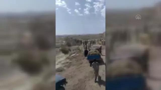 Son dakika haber | İran'ın Pakistan sınırında gösteri yapan kaçakçılara yönelik müdahalede 10 kişi öldü, 5 kişi yaralandı Son dakika haber | İran'ın Pakistan sınırında gösteri yapan kaçakçılara yönelik müdahalede 10 kişi öldü, 5 kişi yaralandı