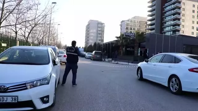 İş yerine ateş açan şüpheli aranıyor