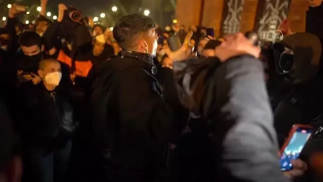 İspanya'da tutuklanan rap sanatçısı Hasel'e destek gösterileri 7. gününde sakin geçti İspanya'da tutuklanan rap sanatçısı Hasel'e destek gösterileri 7. gününde sakin geçti