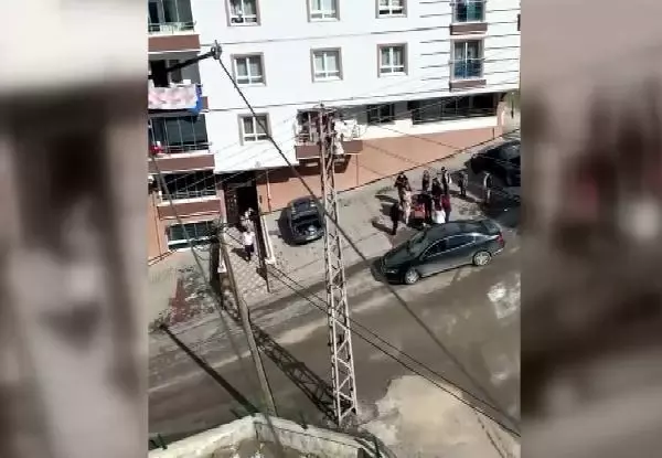 Kanepede zıplarken 4'üncü kattan düşen Beyza, ağır yaralandı