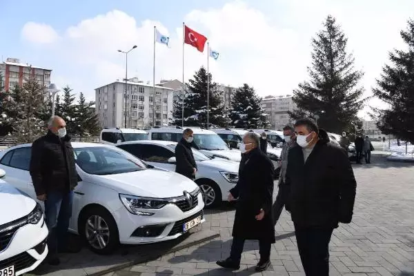 Kayseri Büyükşehir Belediyesinden filyasyon ve aşılama için 24 yeni araç Kayseri Büyükşehir Belediyesinden filyasyon ve aşılama için 24 yeni araç