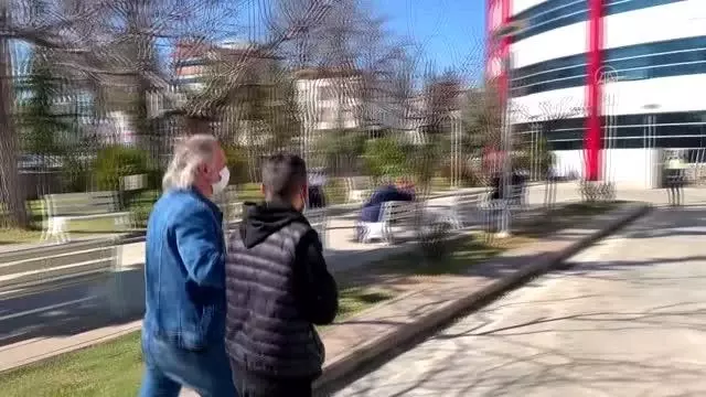 Kendini polis olarak tanıtıp yaşlı adamın cep telefonunu gasbeden şüpheli tutuklandı