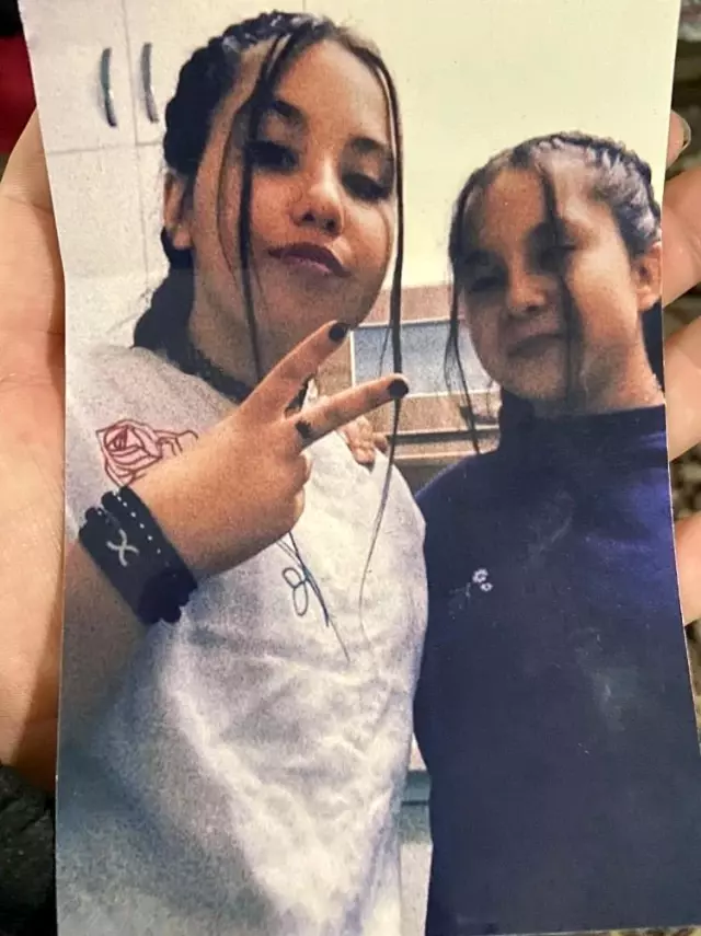 Kız kardeşler bir anda sırra kadem bastı Kız kardeşler bir anda sırra kadem bastı