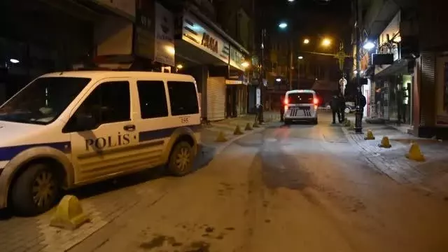 Kovid-19 tedbirlerini ihlal eden 20 kişiye cezai işlem yapıldı Kovid-19 tedbirlerini ihlal eden 20 kişiye cezai işlem yapıldı