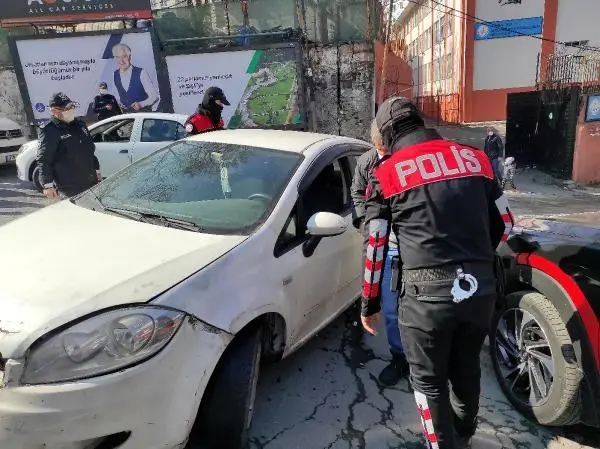 Son dakika haber! Kuştepe'de şok denetim; giriş çıkışlar tutuldu Son dakika haber! Kuştepe'de şok denetim; giriş çıkışlar tutuldu