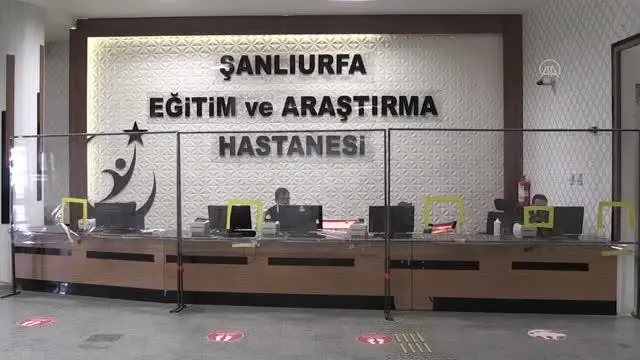 ŞANLIURFA - KOVİD-19 HASTALARI YAŞADIKLARINI ANLATIYOR - 'Loş ışığa bile bakamayacak duruma geldim' ŞANLIURFA - KOVİD-19 HASTALARI YAŞADIKLARINI ANLATIYOR - 'Loş ışığa bile bakamayacak duruma geldim'
