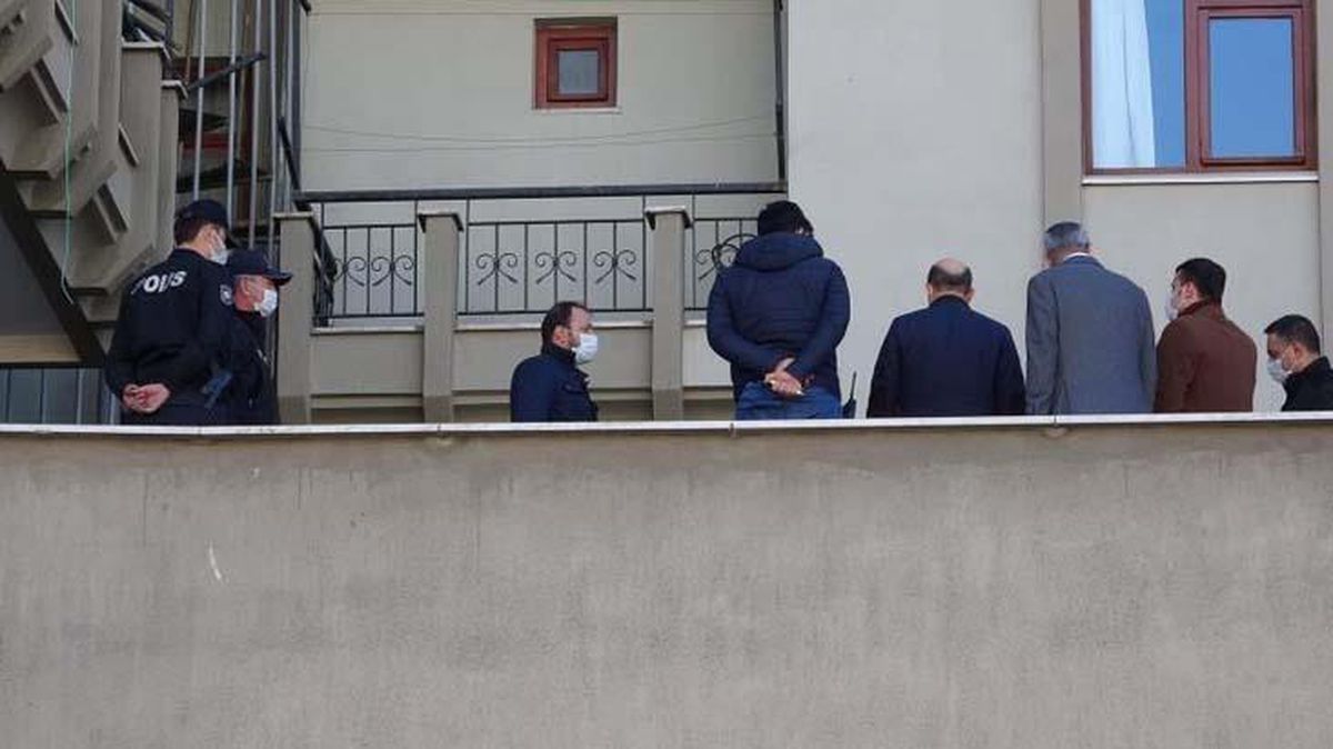 Sevgi evinin 4'üncü katından düşen genç kız, hayatını kaybetti