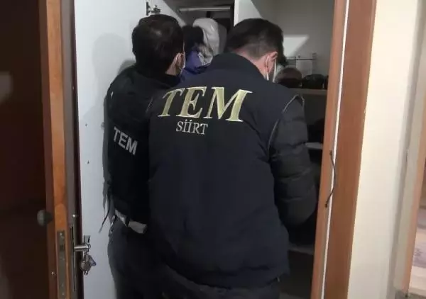 Siirt merkezli 5 ilde FETÖ operasyonu: 14 gözaltı