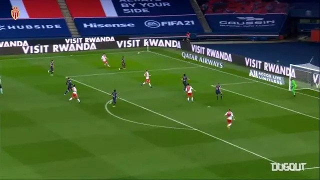 Sofiane Diop'un PSG'ye Attığı Gol Sofiane Diop'un PSG'ye Attığı Gol
