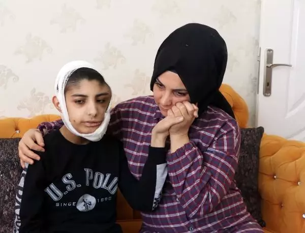 Yüzünde çıkan tümör sonrası kapanmayan yara her gün büyüyor Yüzünde çıkan tümör sonrası kapanmayan yara her gün büyüyor