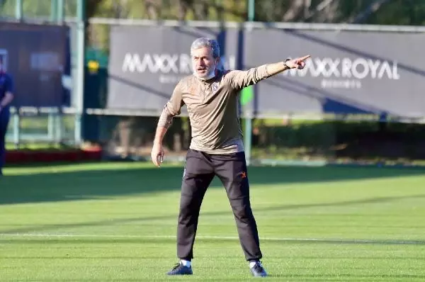 Başakşehir'de Antalyaspor hazırlıkları sürüyor Başakşehir'de Antalyaspor hazırlıkları sürüyor