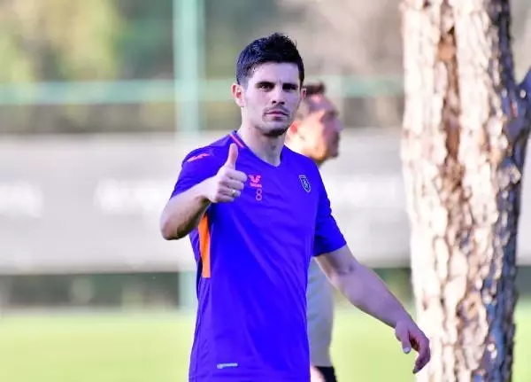 Başakşehir'de Antalyaspor hazırlıkları sürüyor Başakşehir'de Antalyaspor hazırlıkları sürüyor