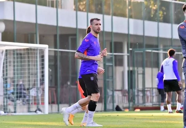 Başakşehir'de Antalyaspor hazırlıkları sürüyor Başakşehir'de Antalyaspor hazırlıkları sürüyor