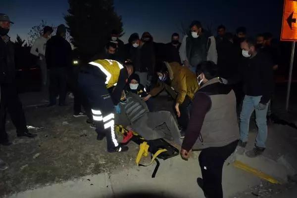 Son dakika haberi! Çarpışan otomobillerden biri ikiye bölündü: 2 yaralı Son dakika haberi! Çarpışan otomobillerden biri ikiye bölündü: 2 yaralı
