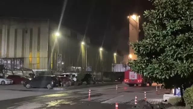 Son Dakika | Demir çelik fabrikasında yangın büyümeden söndürüldü Son Dakika | Demir çelik fabrikasında yangın büyümeden söndürüldü