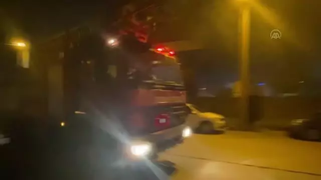Son Dakika | Demir çelik fabrikasında yangın büyümeden söndürüldü Son Dakika | Demir çelik fabrikasında yangın büyümeden söndürüldü