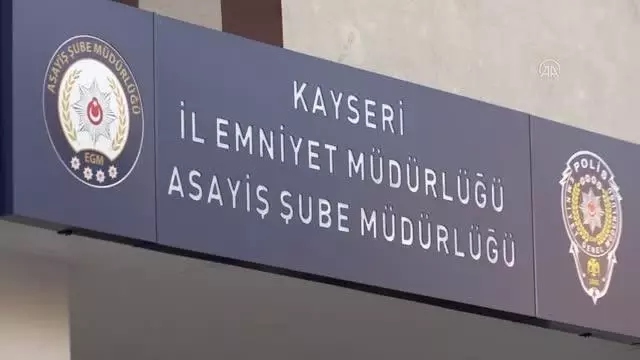 Haklarında kesinleşmiş hapis cezası bulunan 2 hükümlü yakalandı Haklarında kesinleşmiş hapis cezası bulunan 2 hükümlü yakalandı