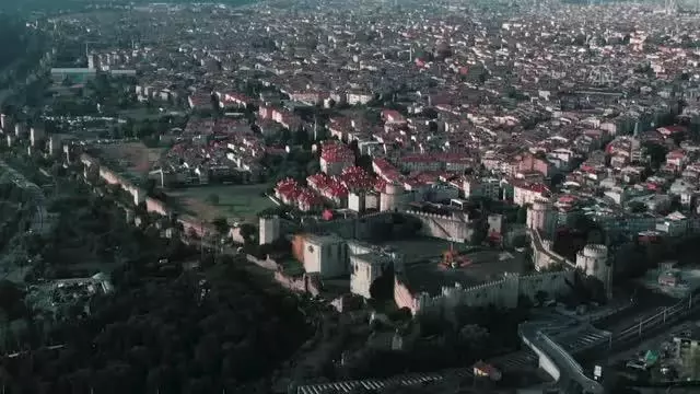 İBB kara surları için restorasyon çalışması başlattı İBB kara surları için restorasyon çalışması başlattı