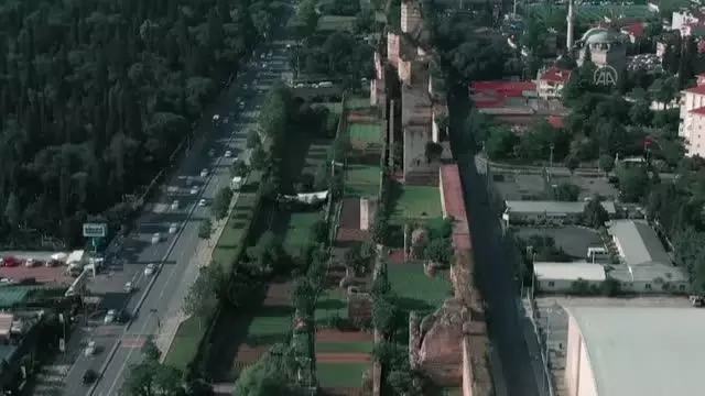 İBB kara surları için restorasyon çalışması başlattı İBB kara surları için restorasyon çalışması başlattı