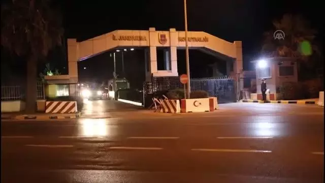 İzmir merkezli 47 ilde FETÖ'nün TSK yapılanmasına yönelik operasyonda 130 kişi yakalandı