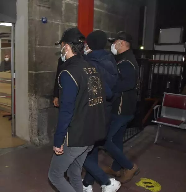 İzmir merkezli 47 ilde FETÖ operasyonu: Çok sayıda şüpheli gözaltında